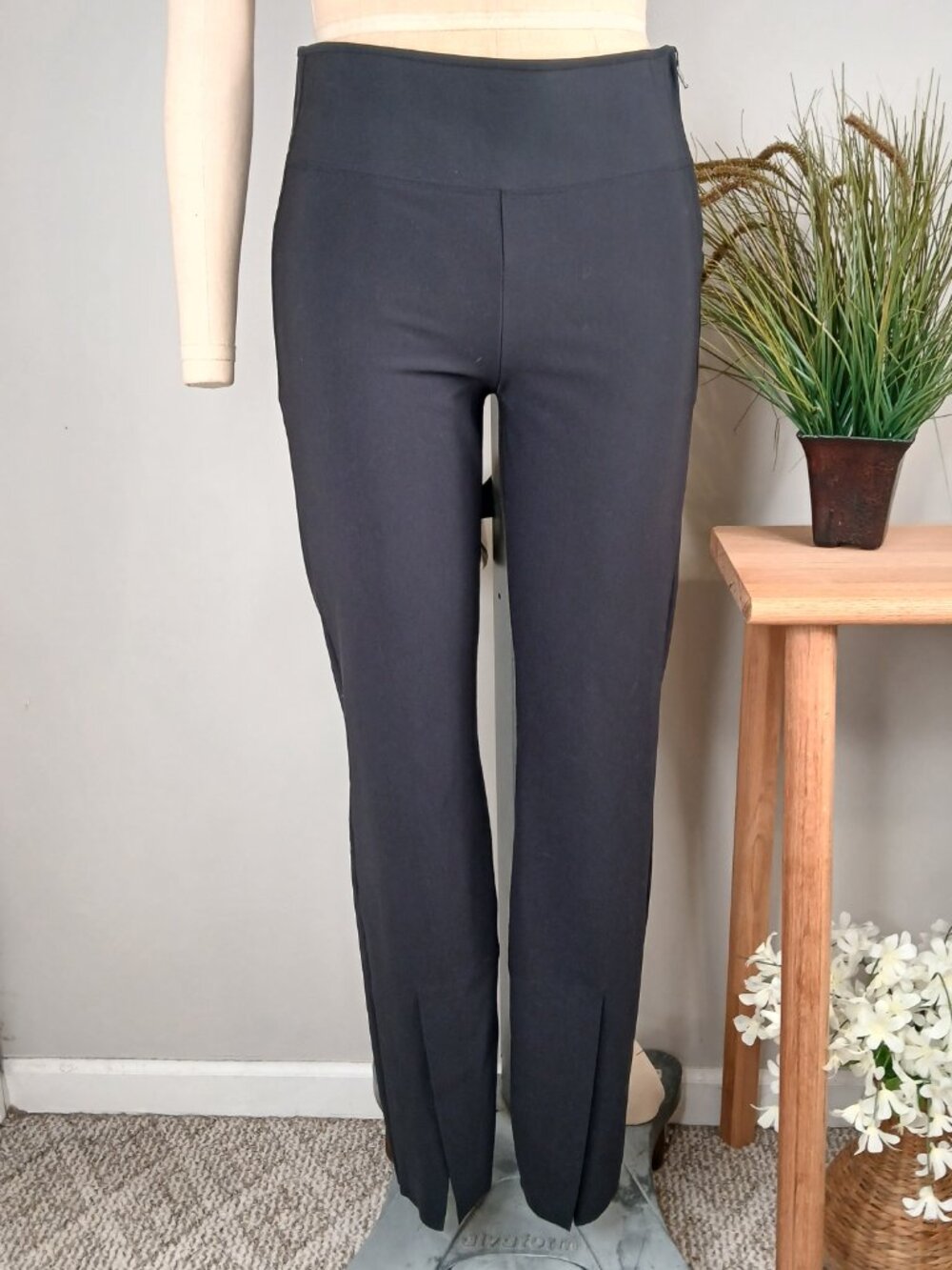 Athleta Interstellar Tight Black Leggings – Size 10